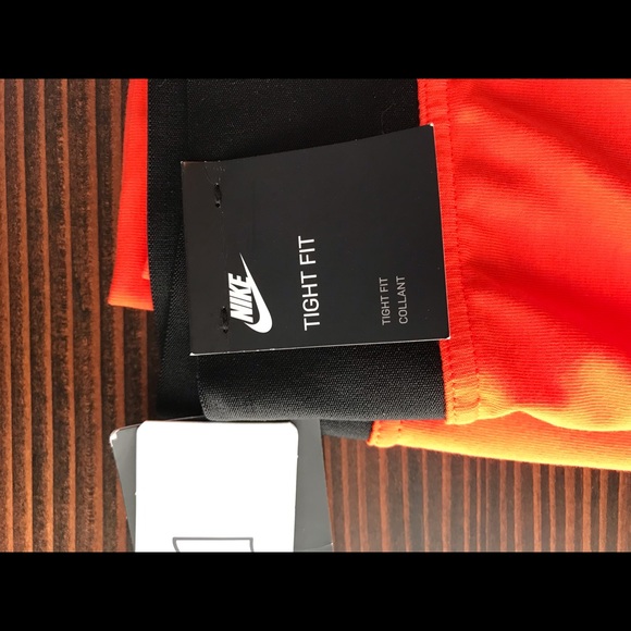 Sold in bundle - Picture 4 of 9